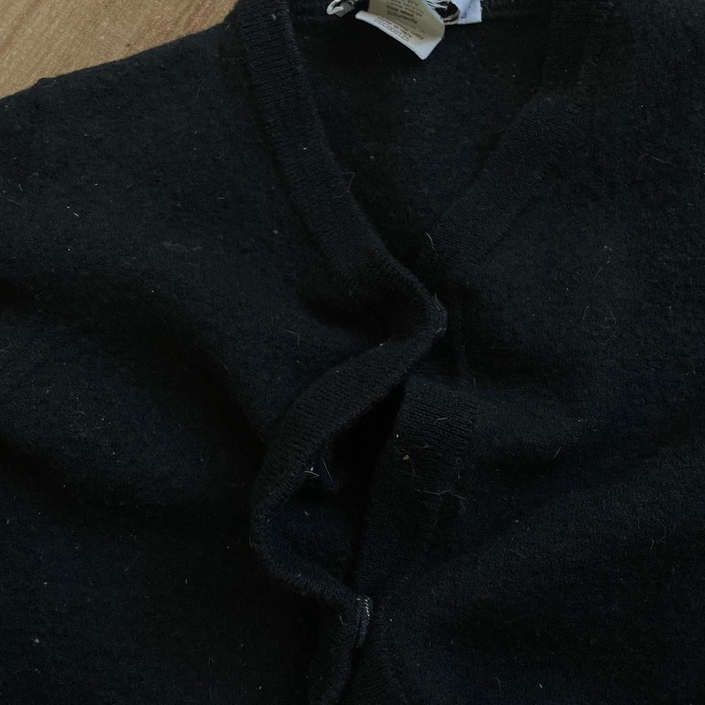 Vintage 1990’s Wool Dolce and Gabbana Mini Sweater - Picture 4 of 7